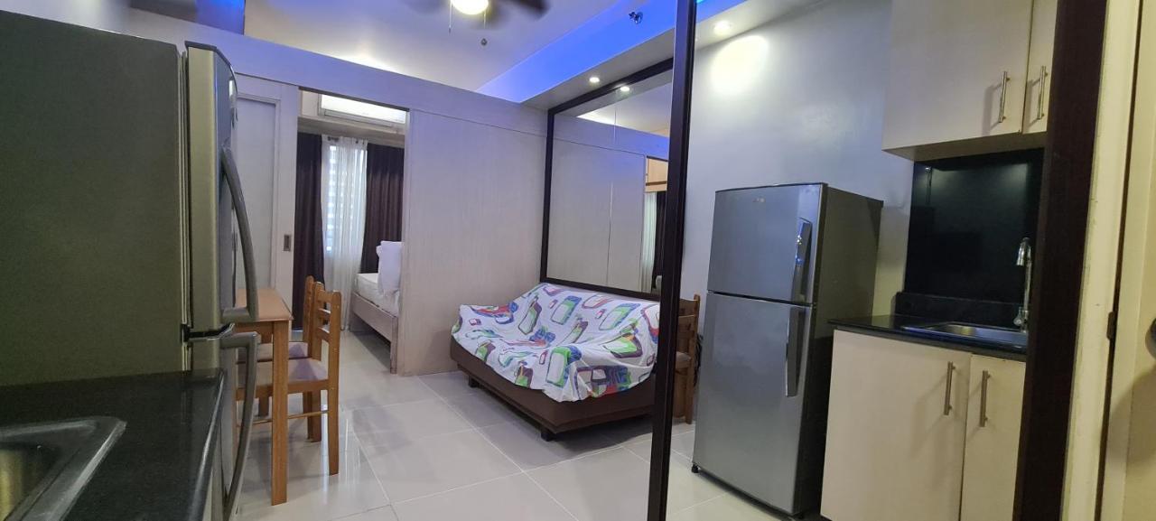 Condodeal At Sea Residences Manila Exteriör bild