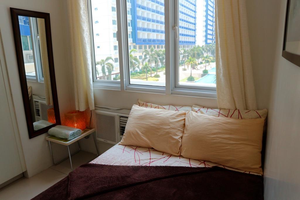 Condodeal At Sea Residences Manila Exteriör bild