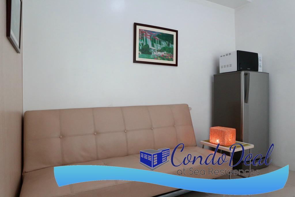 Condodeal At Sea Residences Manila Exteriör bild